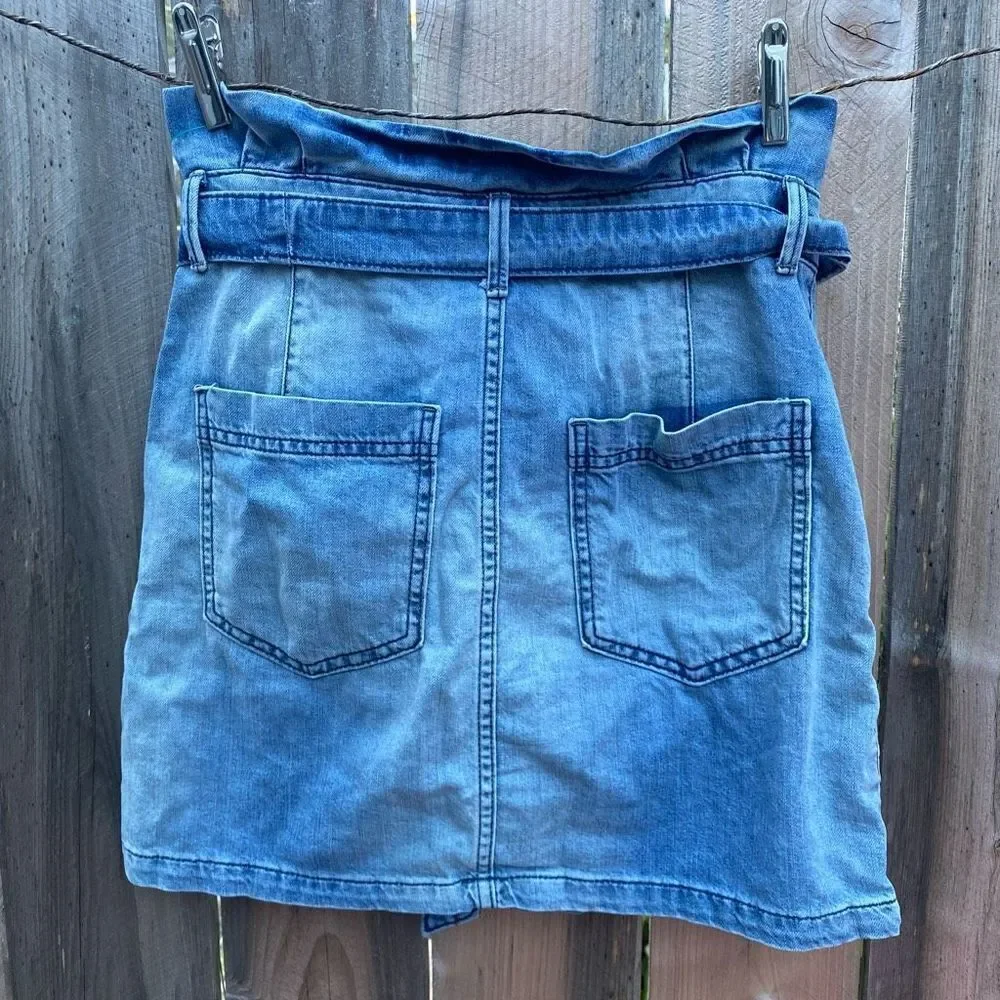 Free People Splendor in The Grass Denim Paperbag Waist Mini Skirt size 6
